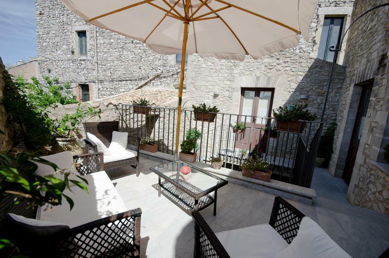 Aparthotel Pietre Antiche&rooms 2*