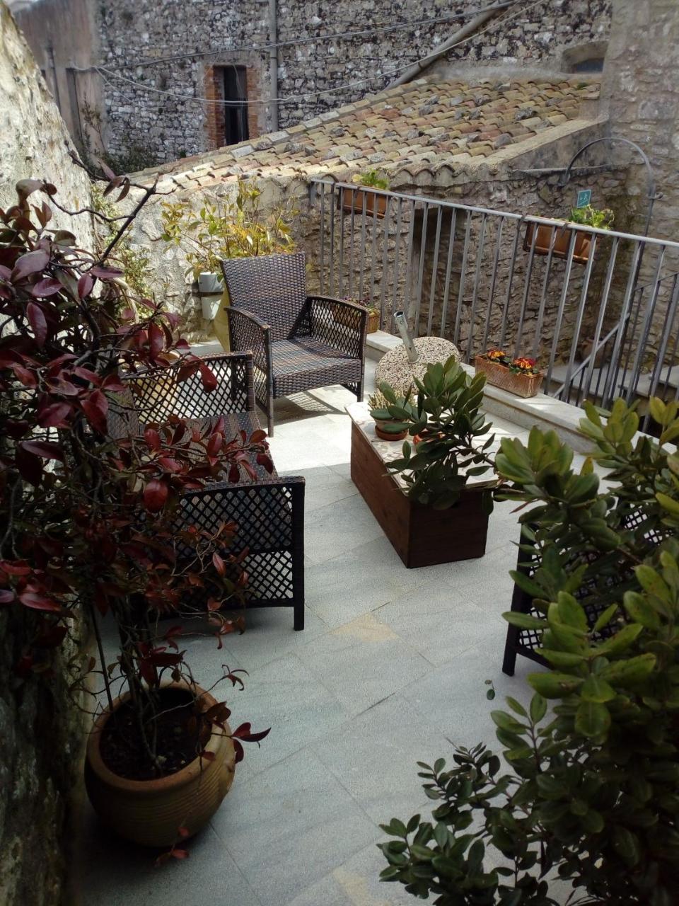 Pietre Antiche Aparthotel 2*