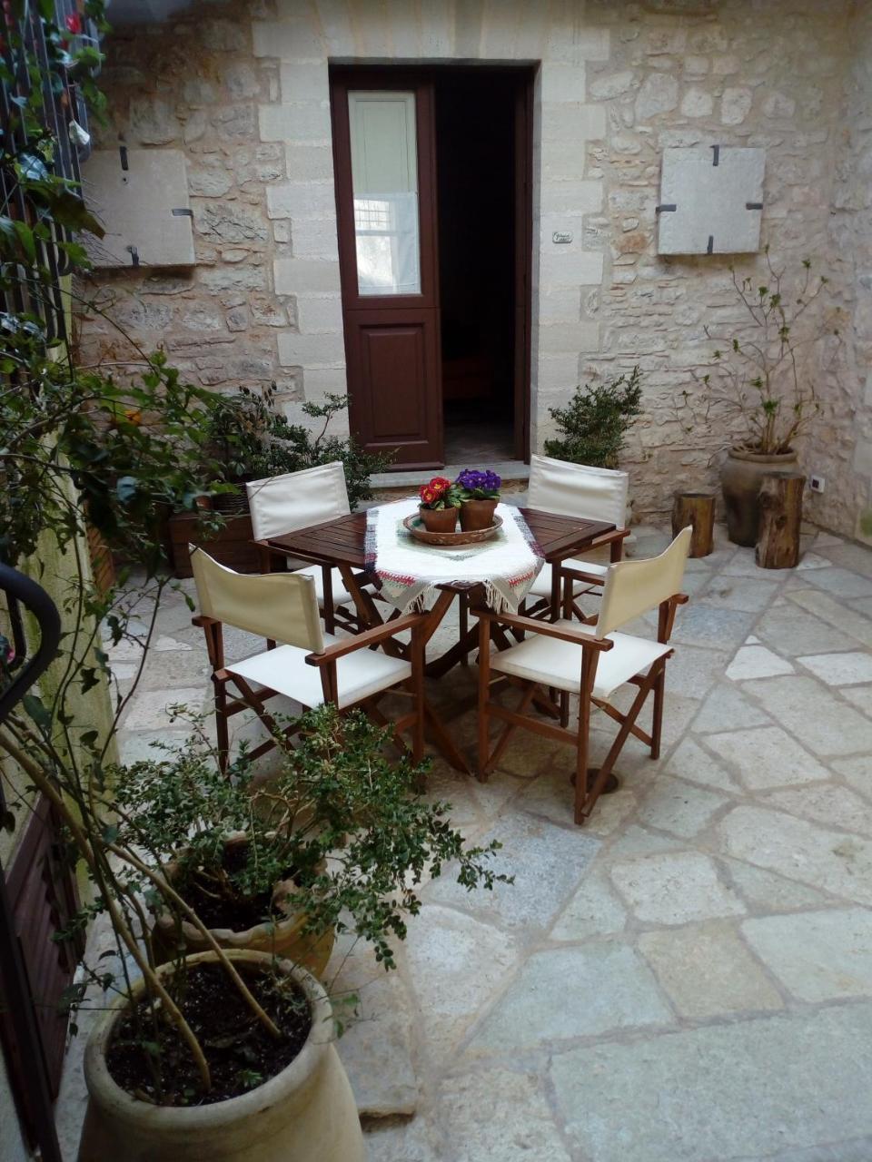 Pietre Antiche Aparthotel