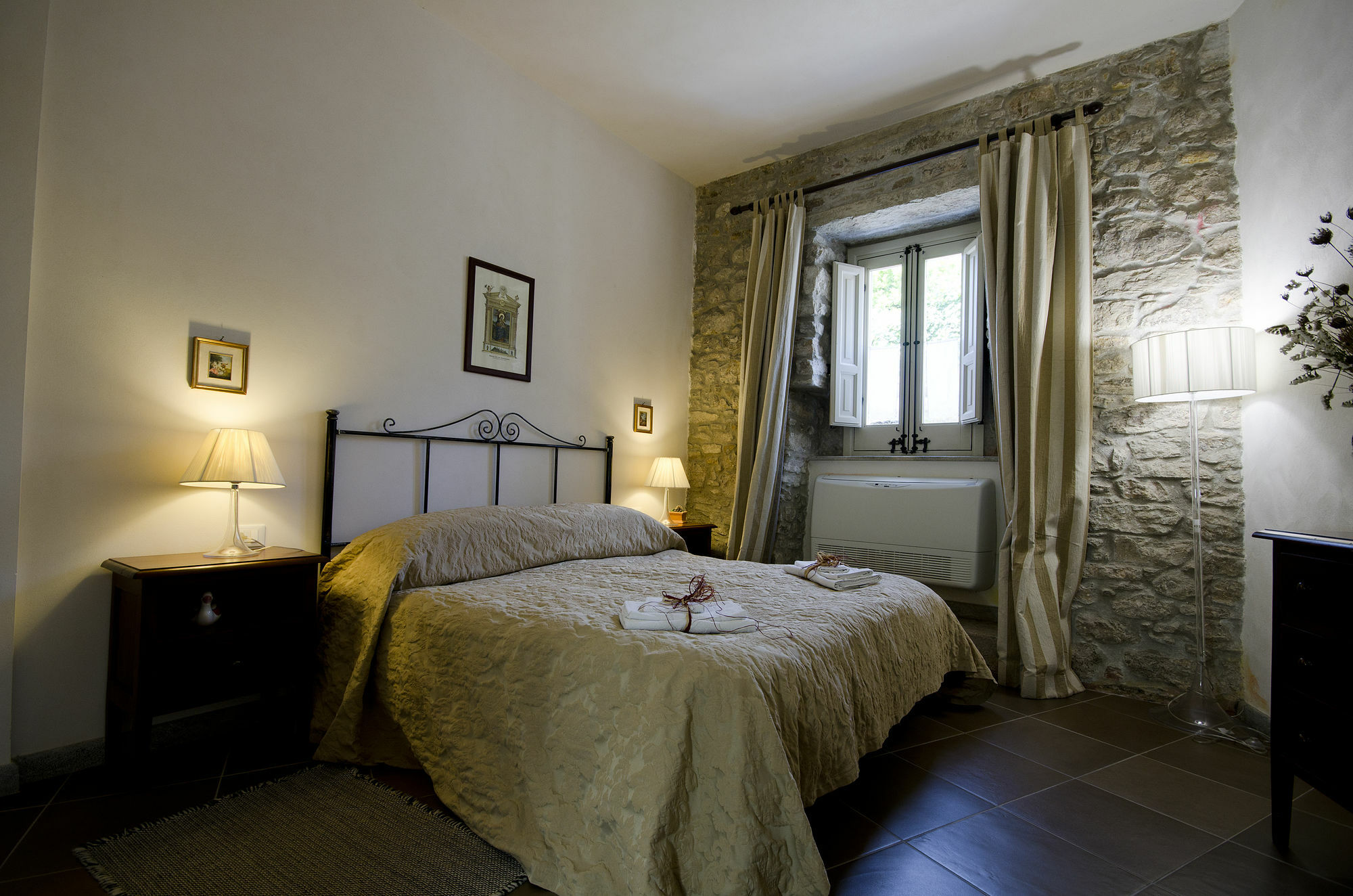 Pietre Antiche Aparthotel Erice